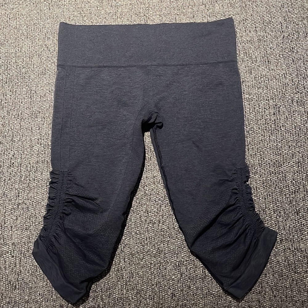 Lululemon In the Flow Crop - Picture 3 of 5